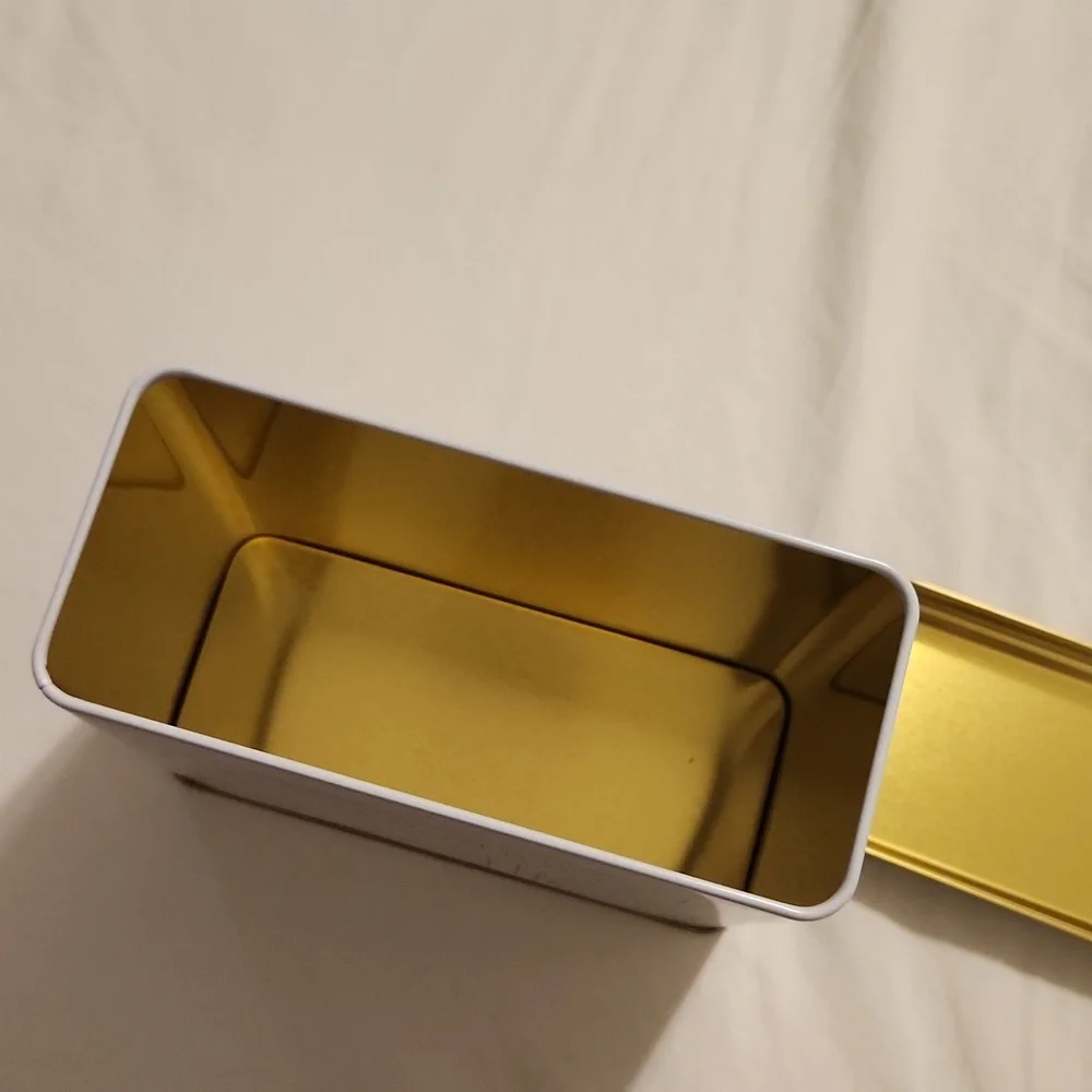Bullseye playground flower tin